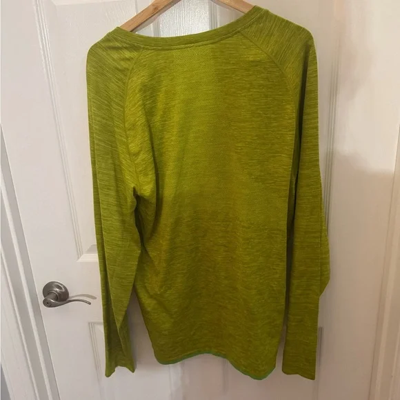 Outdoor Voices Seamless Pique Longsleeve, green Apple - Picture 3 of 6